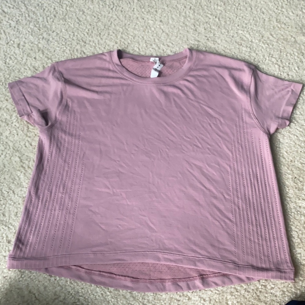 Lululemon crop top